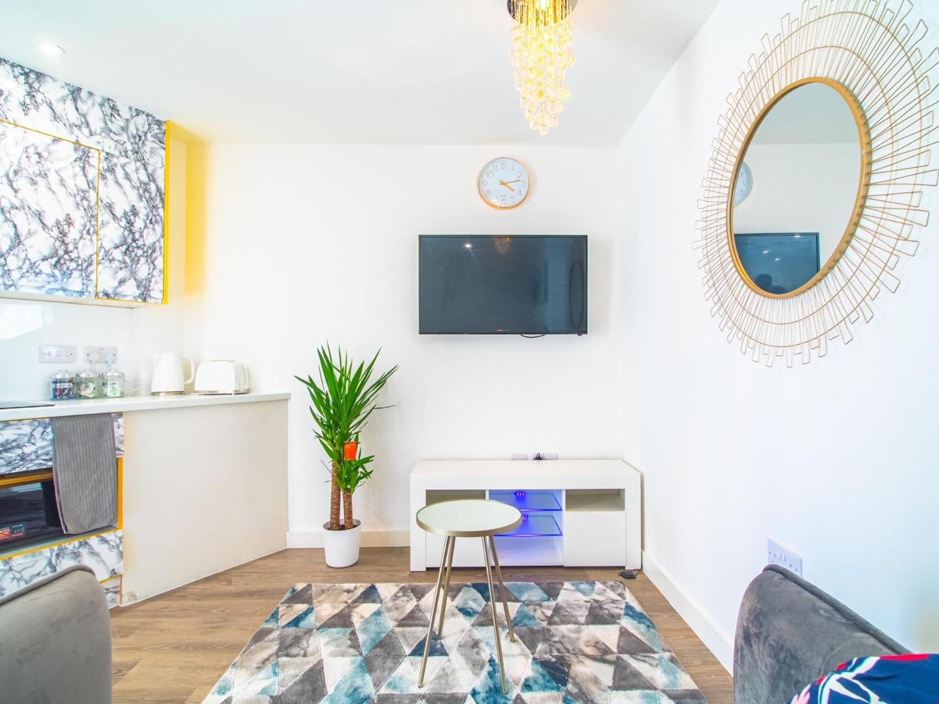 Apartment Retreat